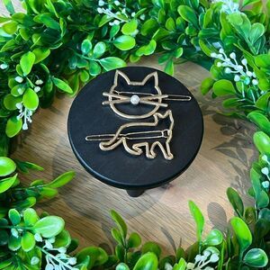 Pair of Goldtone Cute Cat Hair Clips